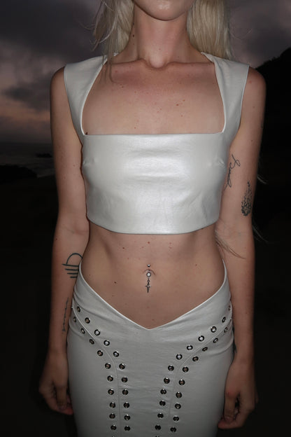 SCULPTED CROP TOP